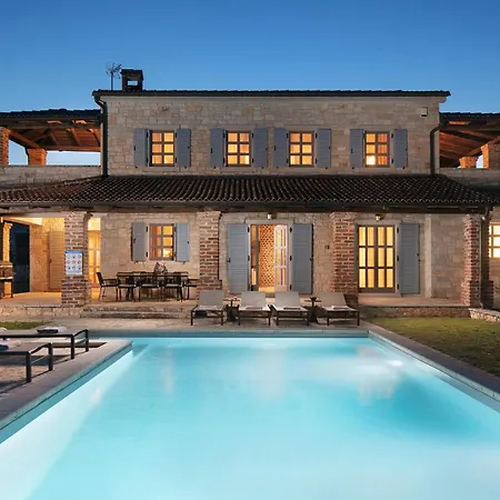 Holiday home Maritimo *